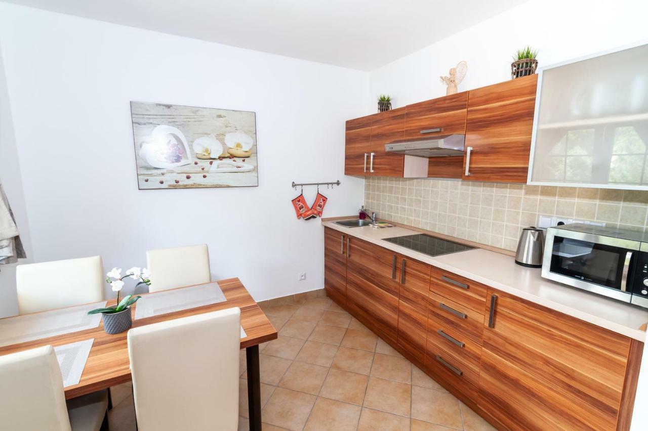 Apartament Vila Helena - Apartman Helena 15 Rużomberk Zewnętrze zdjęcie